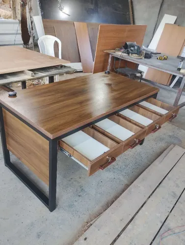 Móveis estilo industrial