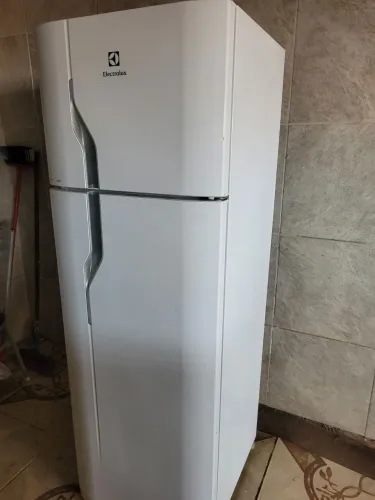 Geladeira Eletrolux 260 litros barato no recanto