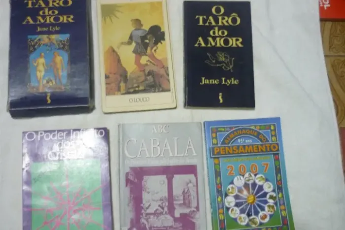 O Taro Do Amor E Outras Antigas - Leia Campo Descrição (Usado)
