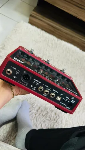 Vende-se Zoom B3 Pedaleira para Contrabaixo 