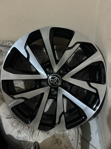 Jogo de rodas Corolla