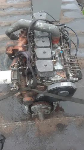 Motor cumins série b 210 cavalo