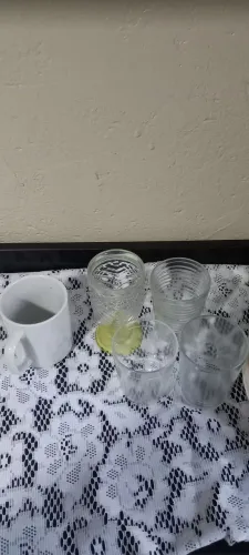 Pratos e copos