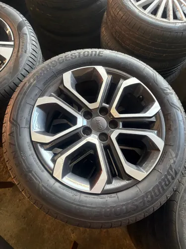 Jogo de Rodas Jeep Commander Aro 18
