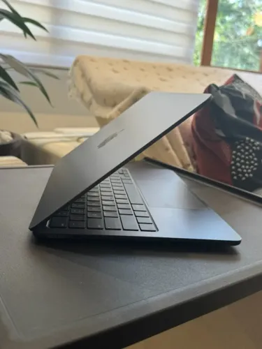Macbook Air M4 16GB RAM 512 SSD