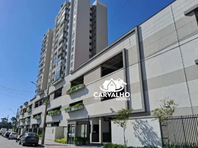 Apartamento no Skyline com 2 quartos, sendo 1 suíte a 100 metros do mar em Penha, SC