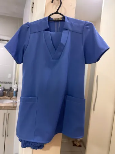 Pijama cirúrgico azul/ scrub azul feminino tamanho P