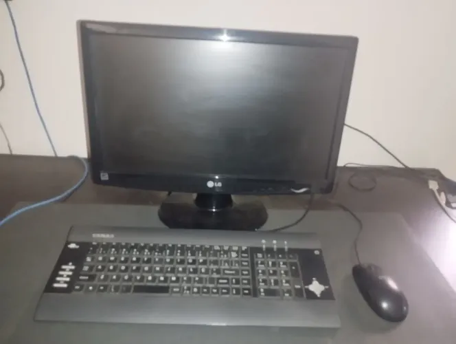 Monitor teclado e mouse