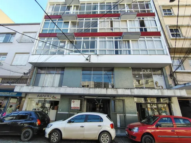Sobreloja reformada com aproximadamente 15m², Centro - Nova Friburgo