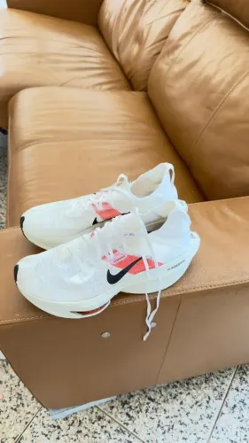 Nike Alphafly Novíssimo TAM BR 40