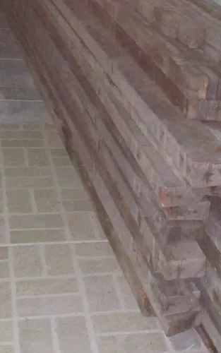 Vendo 1 Caibro de Maçaranduba de 7,24 Metros de comprimento