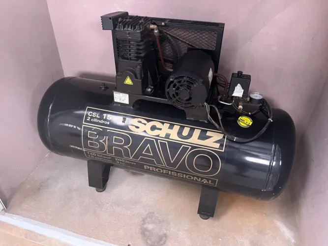 Compressor de Ar Schulz Bravo Professional