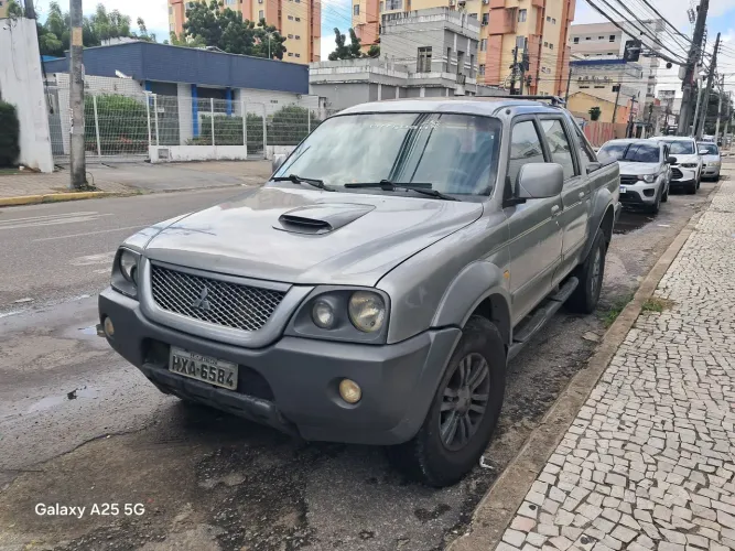 Mitsubishi L200 Outdoor HPE 2.5 4X4 CD T.dies. Aut. 2007