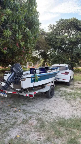 mini lancha. 12 pés