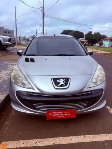 Peugeot 207 XR 1.4 Flex 8V 5P 2011
