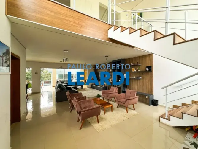 CASA EM CONDOMÍNIO - QUINTAS DO INGAÍ - SP