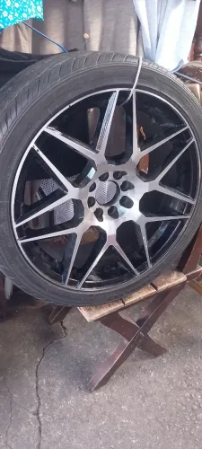 RODA ARO-18 COM PENEU 