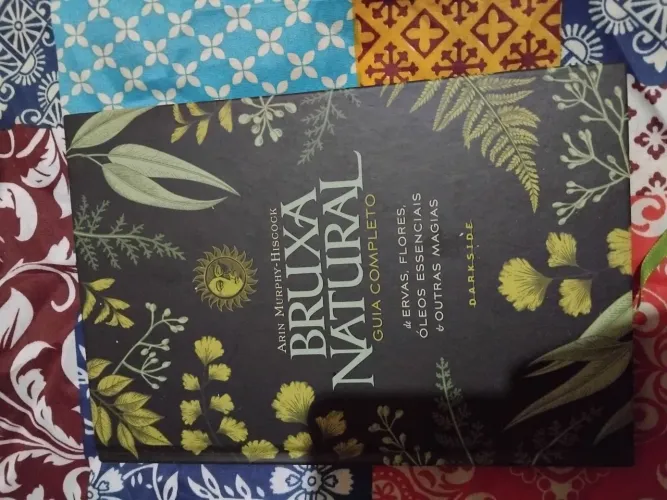 Livro bruxa natural