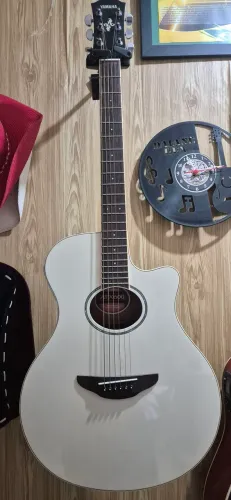 VIOLÃO YAMAHA APX 600 VINTAGE WHITE