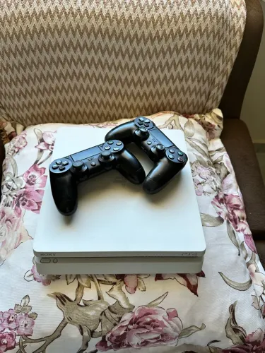 VENDO PS4 ou TROCO