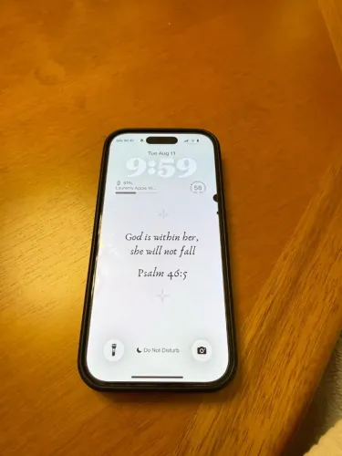 Iphone 16 Pro 128 GB titãnio preto