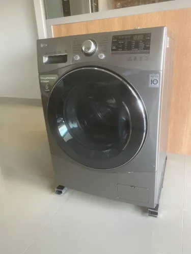 Lava e seca LG 10,5 KG para venda de peças