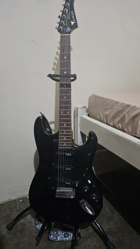 Guitarra eagle stm-771 stratocaster