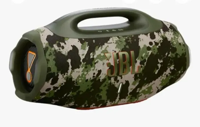 Caixa de som JBL camuflada