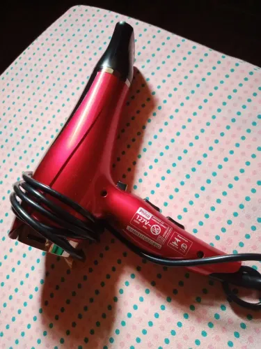 Vendo um secador Philco novo 