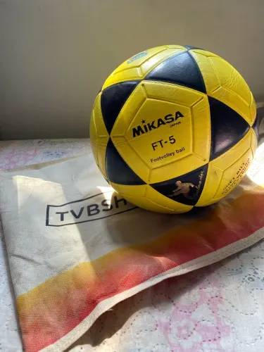Vendo Mikasa original nova
