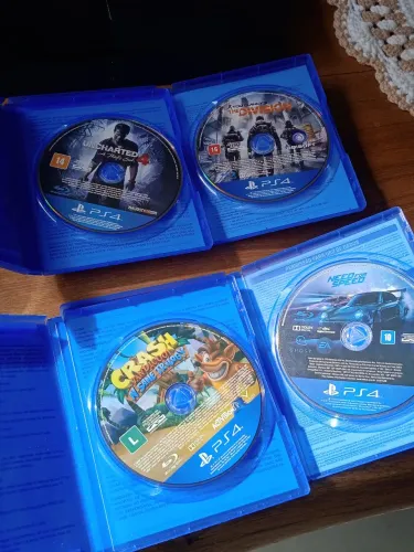 Play Station 4 Flat 
