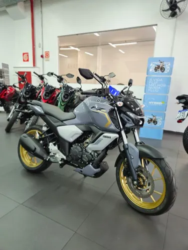Fazer FZ15 2026 0KM - Financio, condição 18x sem juros cartão de crédito, Consórcio