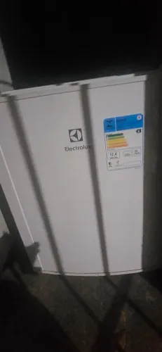 Frigobar Electrolux