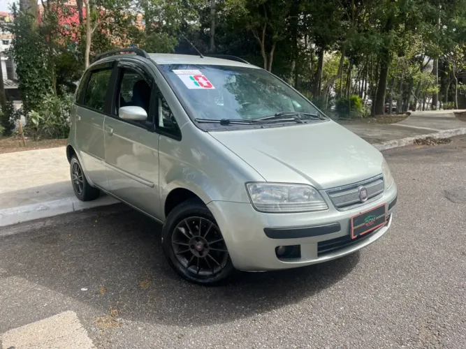Fiat Idea ELX 1.4 MPI Fire Flex 8V 5P 2010