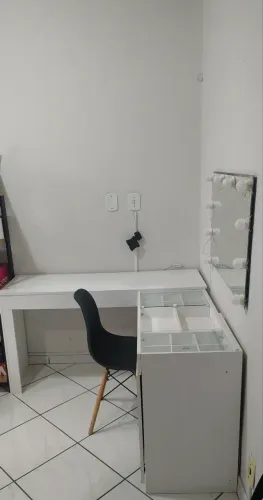 Escrivaninha com penteadeira
