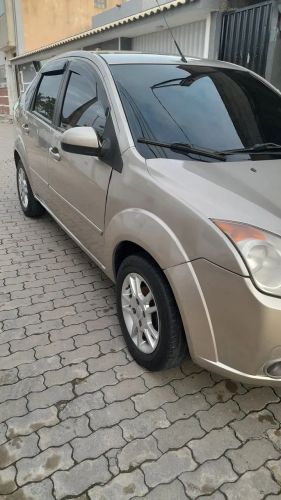 Imagem de Ford Fiesta Sed. 1.6 8V Flex 4P 2009