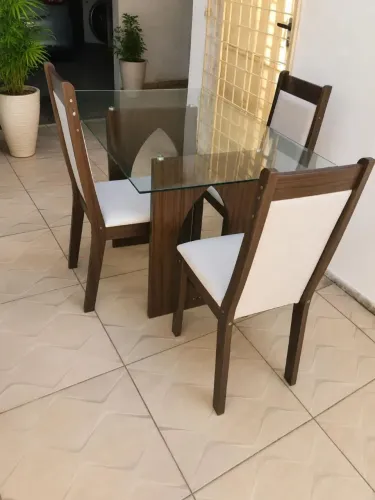 Mesa com tampo de vidro - Frete incluso