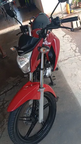 Moto bem conservada 