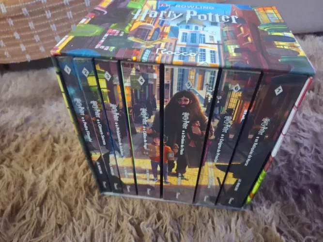 Box Harry potter 7 livros novo!!