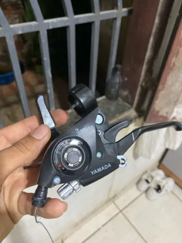 manete dianteira com passador embutido