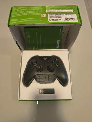 Controle Xbox one completo.