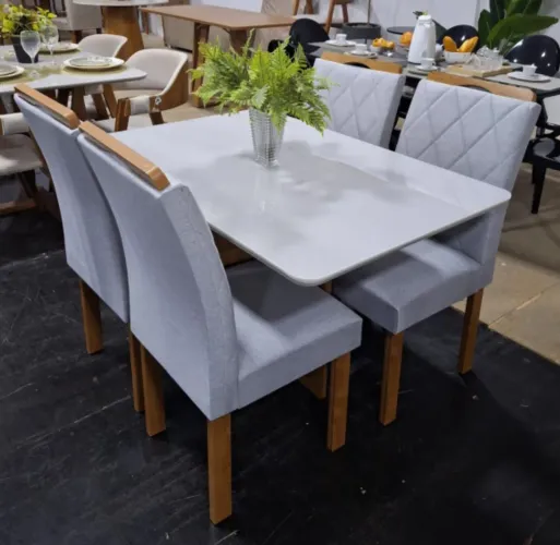 Mesa de jantar 100% MDF com 4 cadeiras promocao da copa