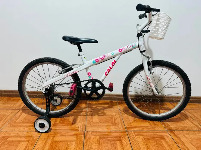 Bicicleta aro 20 caloi ceci cestinha