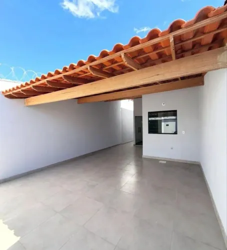 Vende-se casa em San Martin com 02 quartos