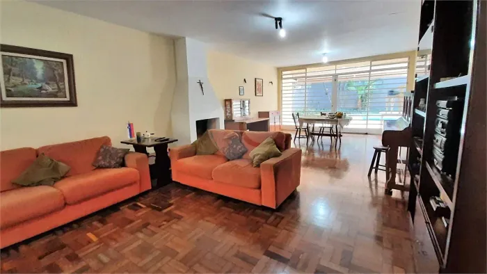 Casa com 3 quartos (2 suítes) á venda no Brooklin Velho, São Paulo - SP