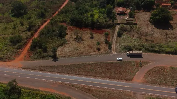 Lote Comercial na BR 153 - área de 2.832,74 m2 - Aguiarnópolis-TO