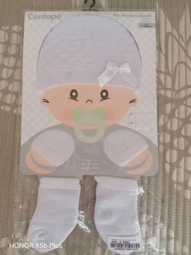 Roupas de bebê, não usadas, novas, cor muito bonita, tecido excelente com tampa, Tamanho p