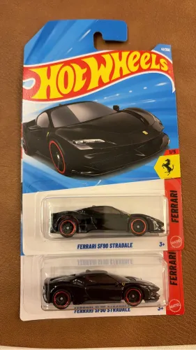 2 Ferrari Stradale Preta Hotwheels