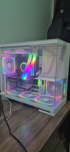 PC Gamer (Ryzen 7 5700X+RTX 5060 Ti 16GB Vram)