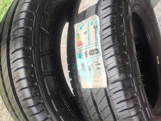 Pneus 205/75R16C Michelin Agilis 3 110/108R Lonas. <br>Pular para a informação do produto<br>